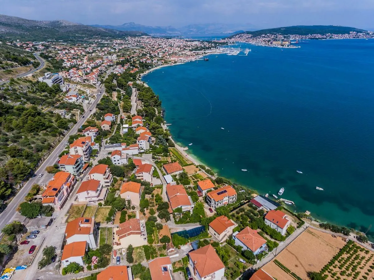 Delux Apartment Near The Sea Trogir