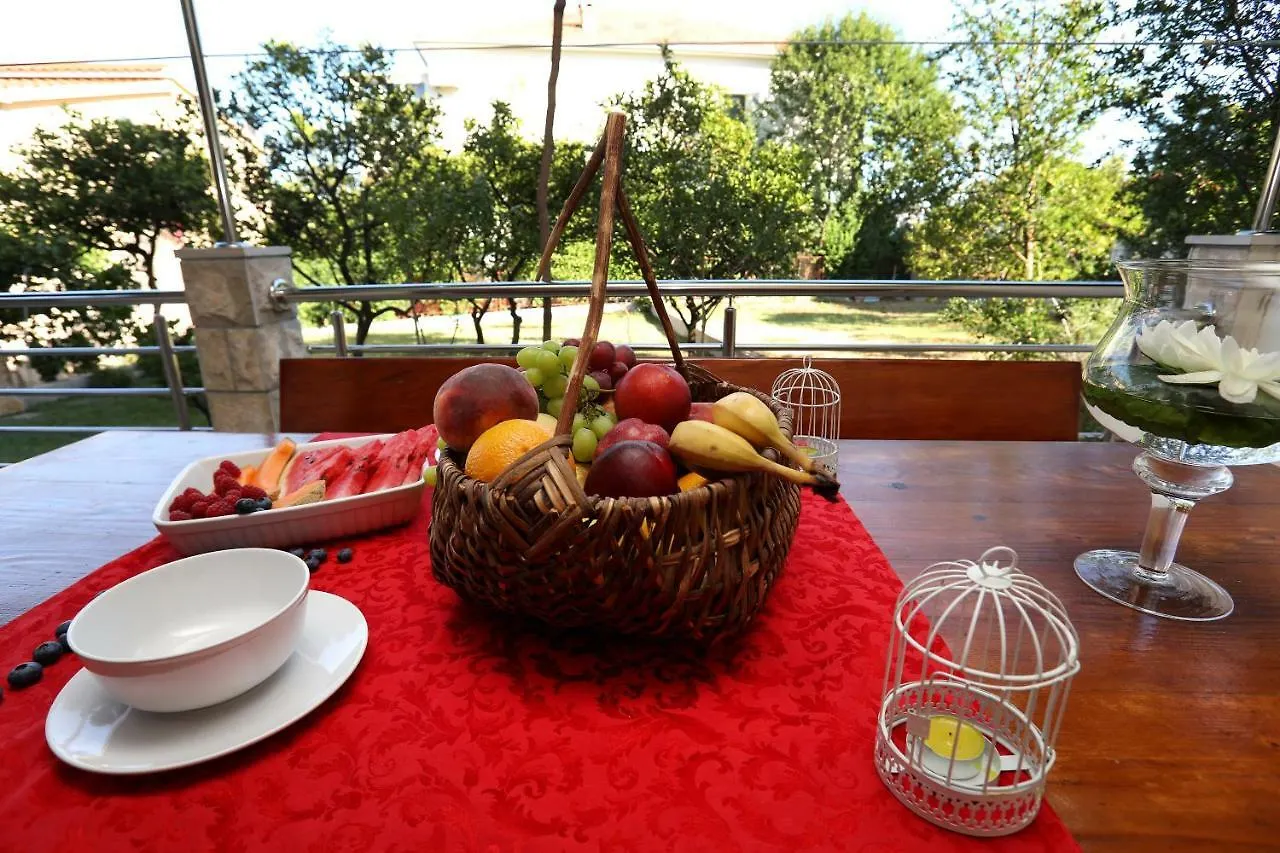 Delux Apartment Near The Sea Trogir