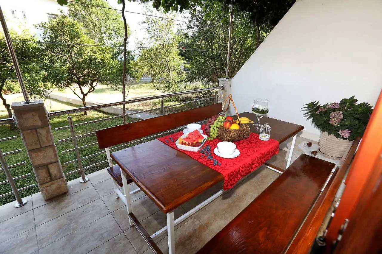 Delux Apartment Near The Sea Trogir