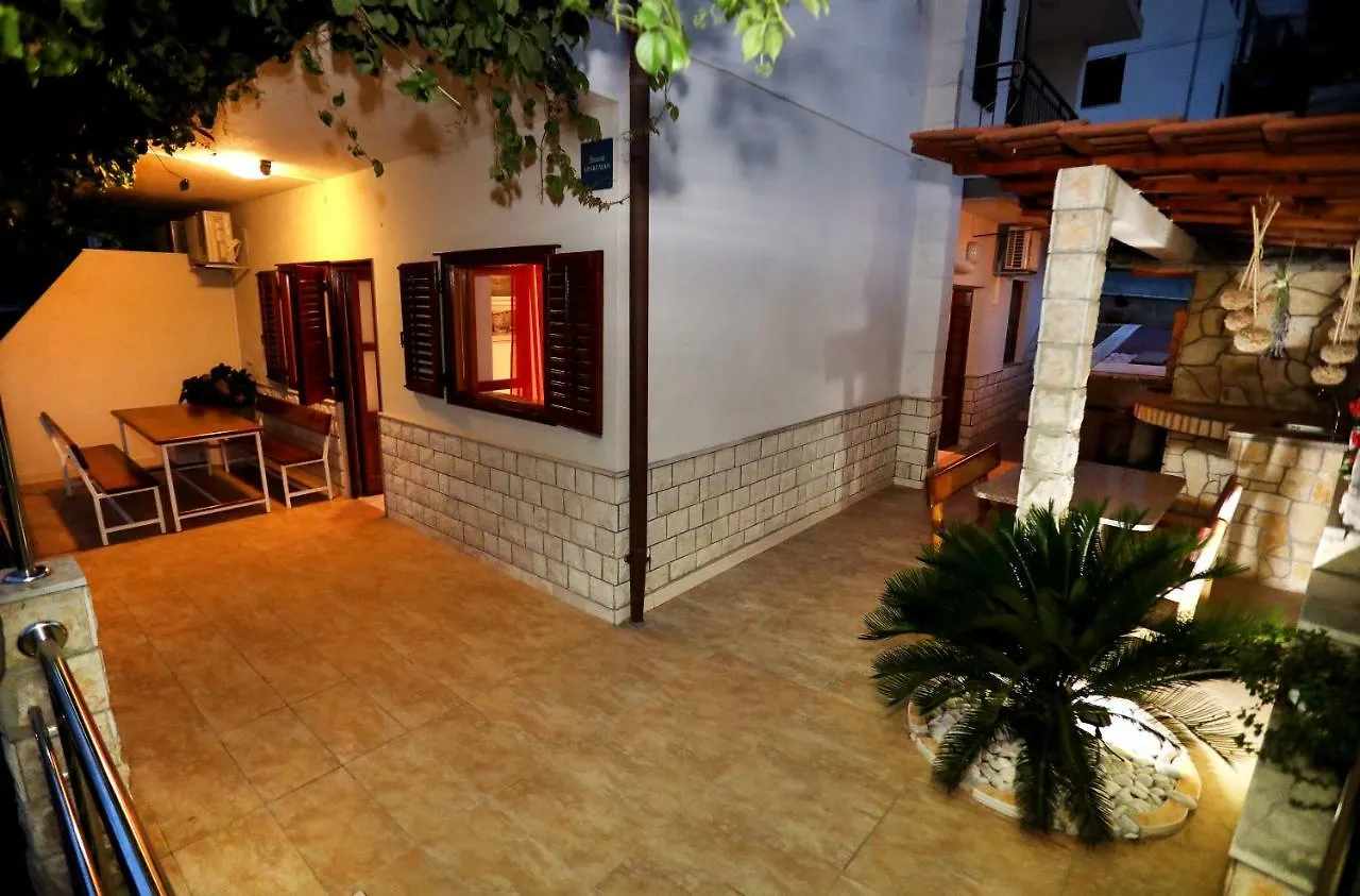 Delux Apartment Near The Sea Trogir